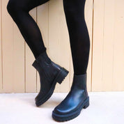 The 9-5-9 Chelsea Boot Black Leather