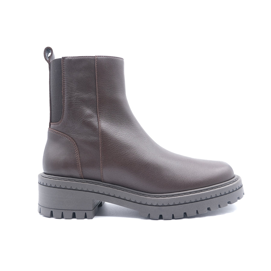 The 9-5-9 Chelsea Boot Brown Leather