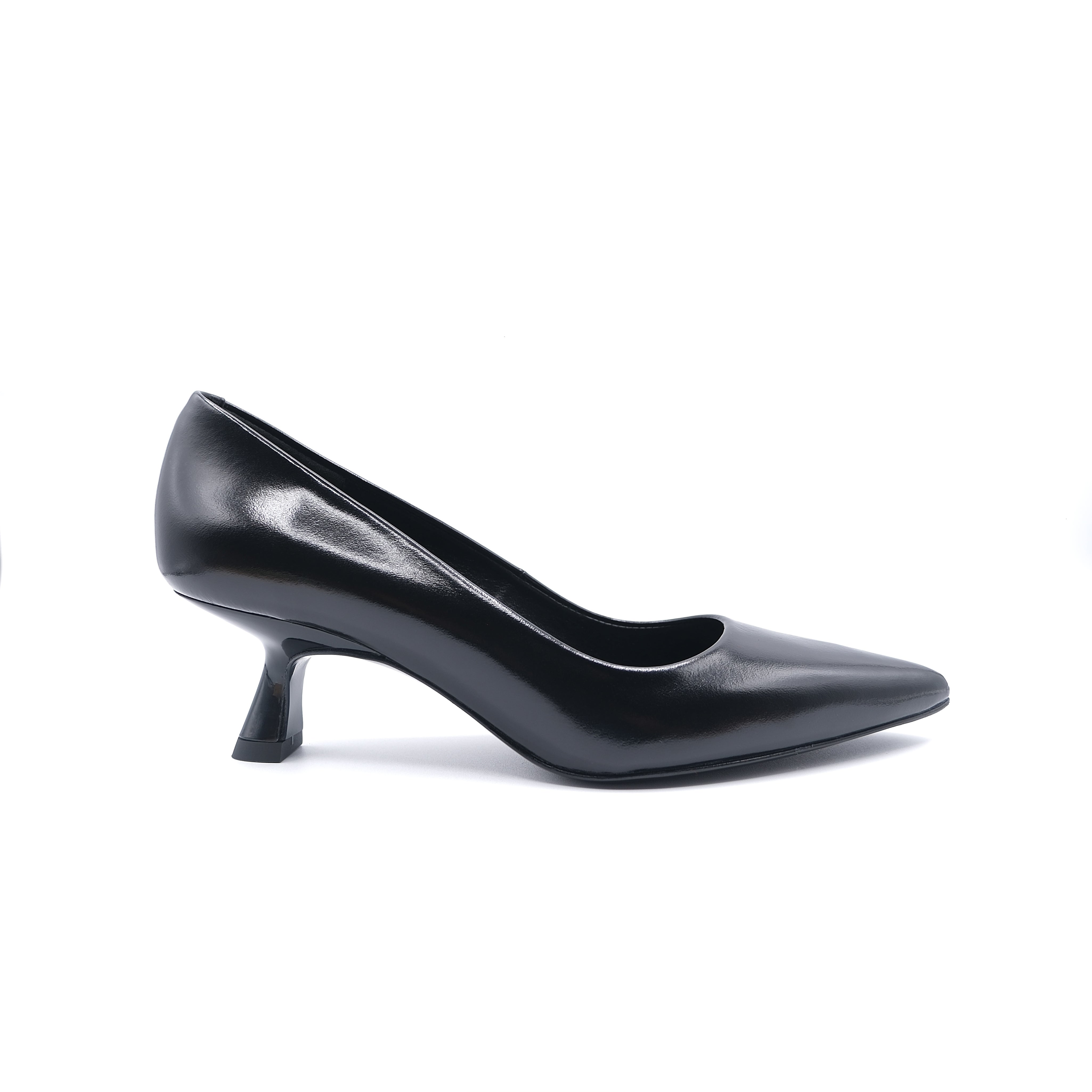 KAMI_Pump_Black.jpg